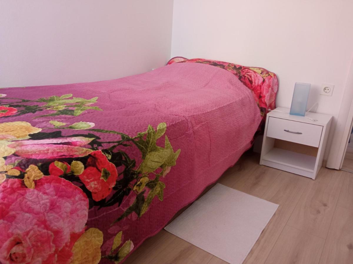 Cherish Novalja Ngoại thất bức ảnh